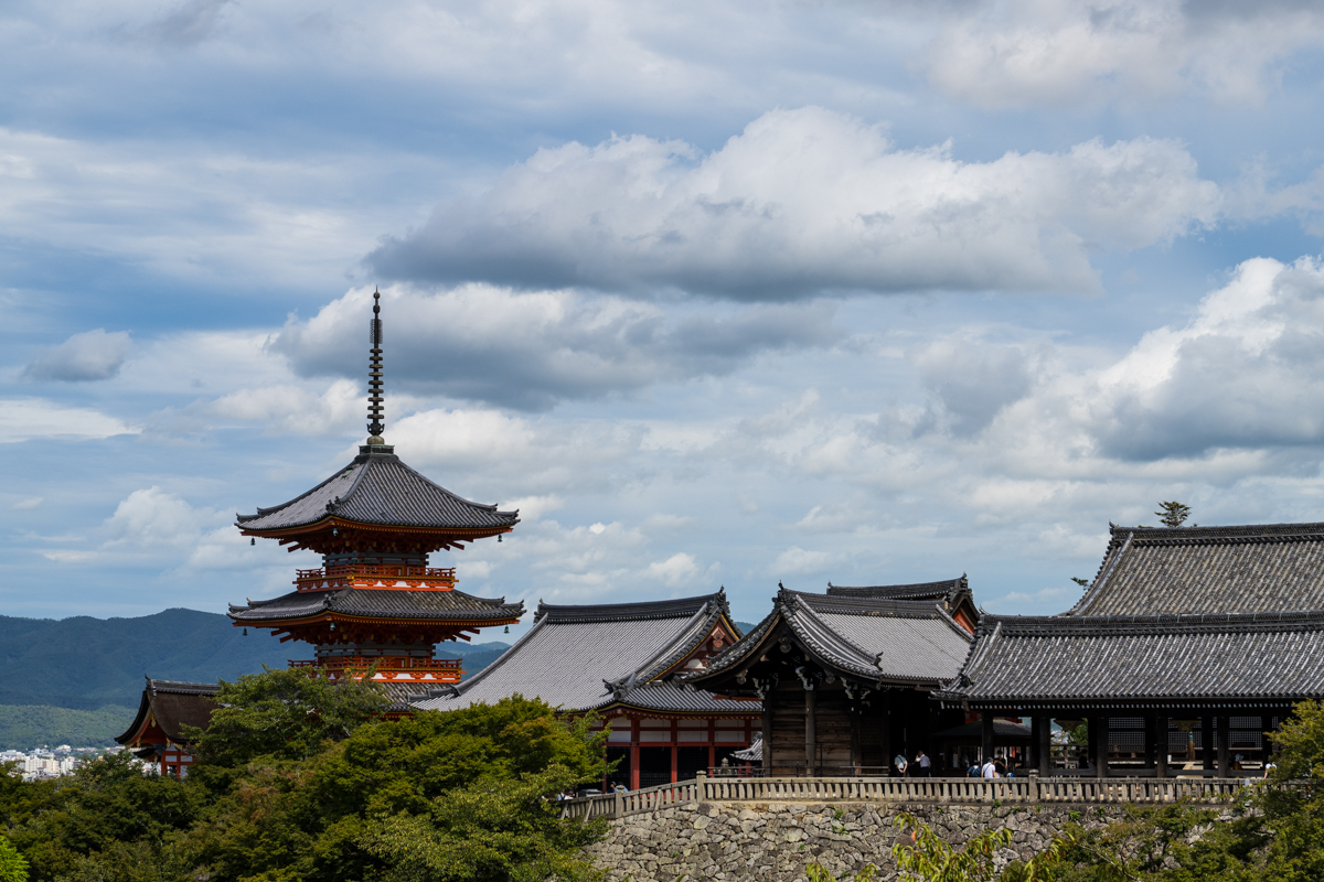 京都半山巡禮｜在清水寺，聆聽瀑布、許下心願